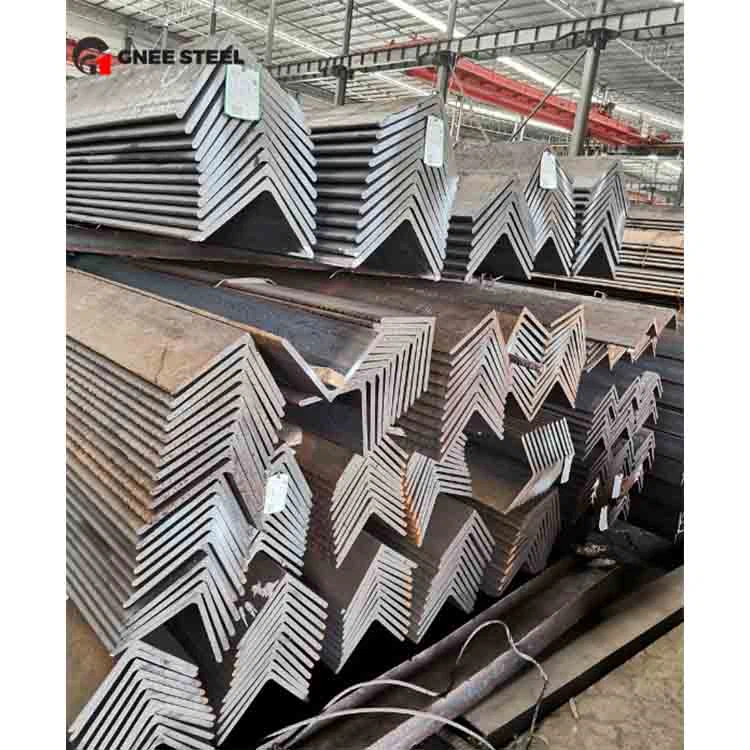 Kątownik ze stali konstrukcyjnej niestopowej S355J2